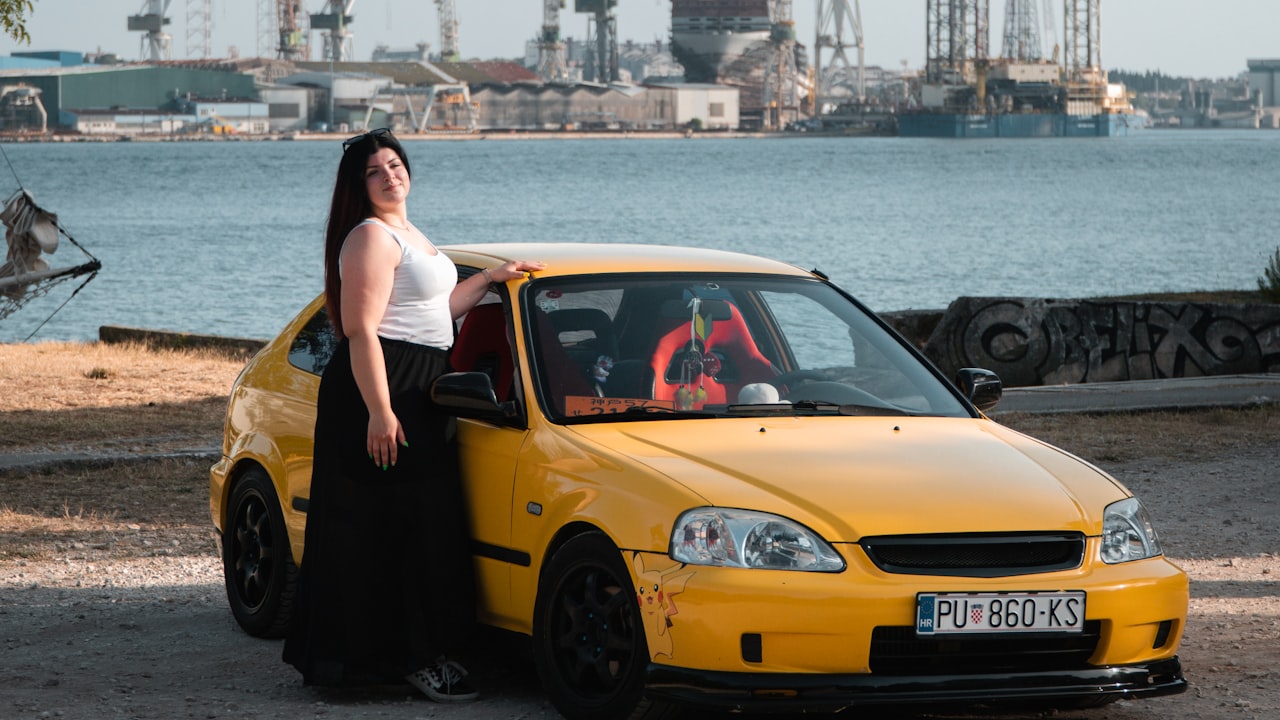 Breakouts Happen, Even in Your 40s! Experts Explain How to Handle Adult Acne